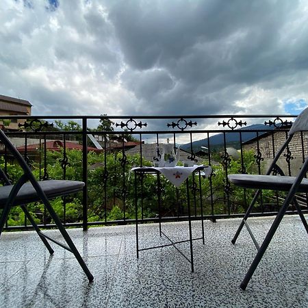 Hotel Sunny Days Borjomi Exterior foto