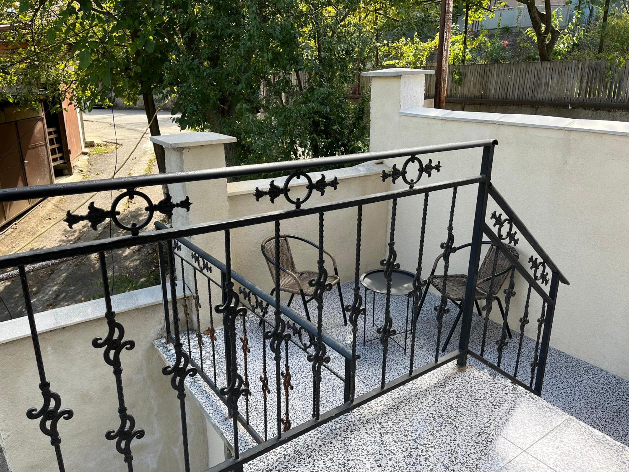 Hotel Sunny Days Borjomi Exterior foto