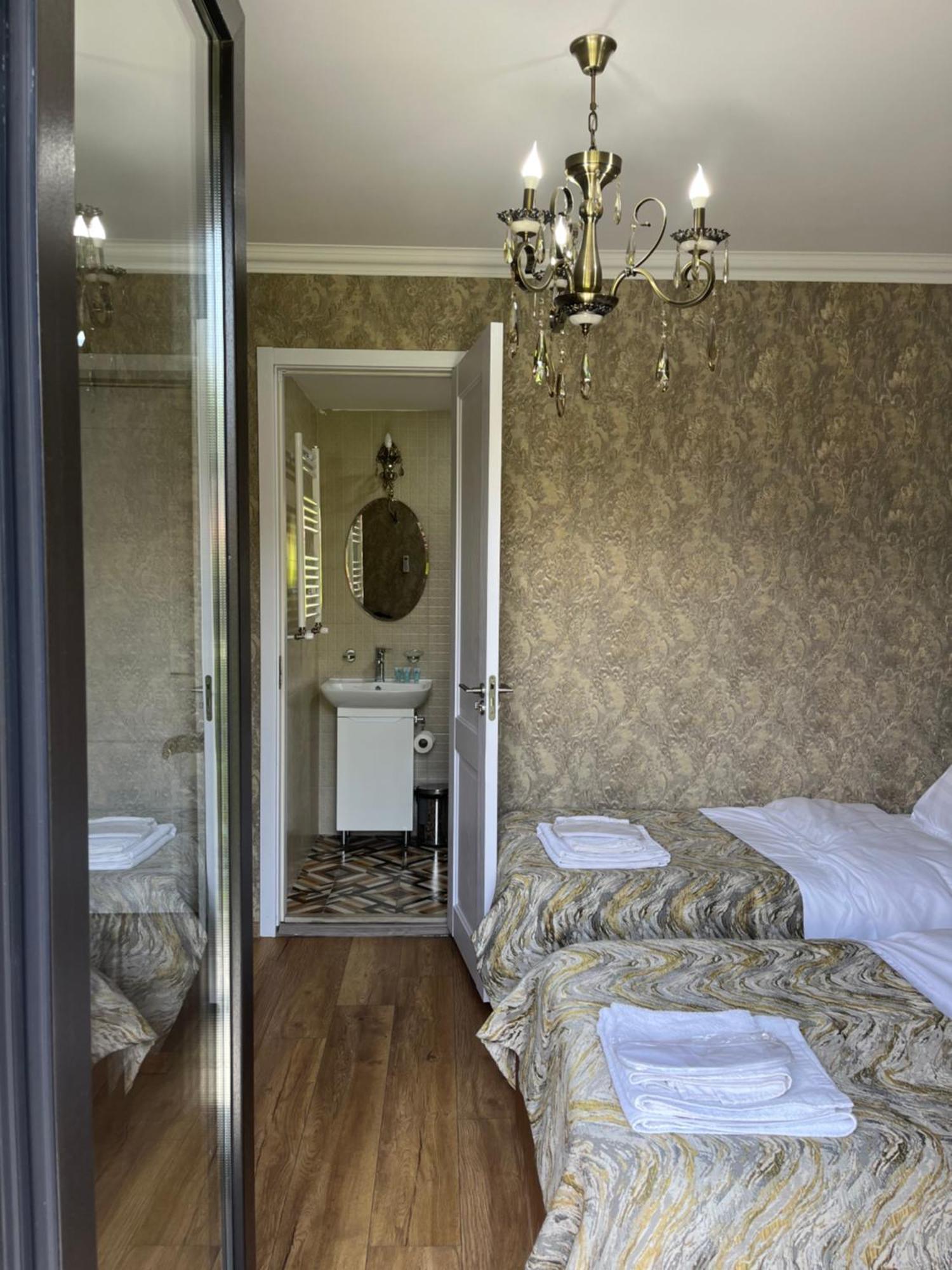 Hotel Sunny Days Borjomi Exterior foto